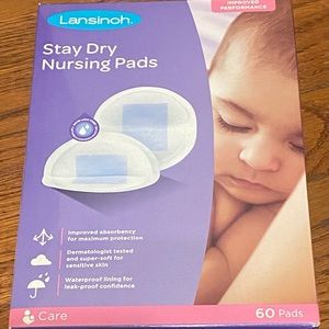Lansinoh stay dry nursing pads